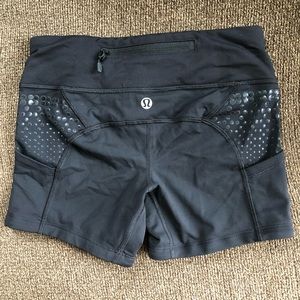 Lululemon black workout/bike shorts size 00